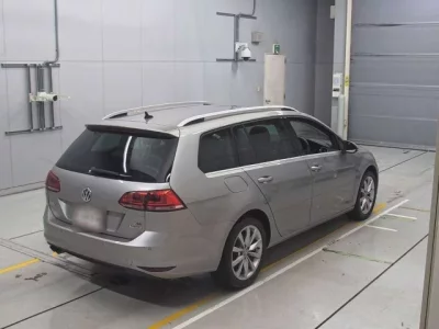 Volkswagen GOLF VARIANT