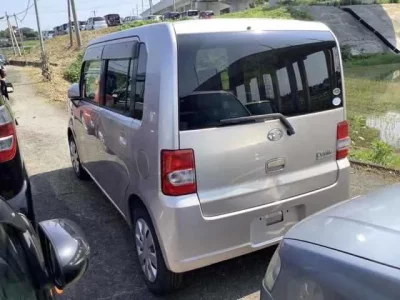 Daihatsu MOVE CONTE