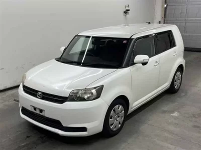 Toyota COROLLA RUMION