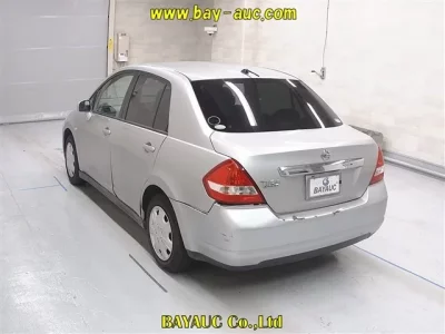 Nissan TIIDA LATIO