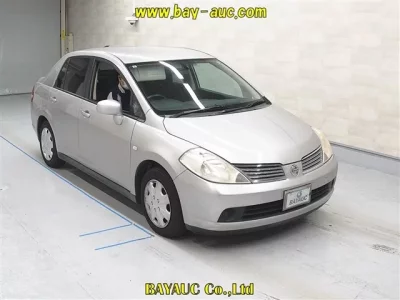 Nissan TIIDA LATIO