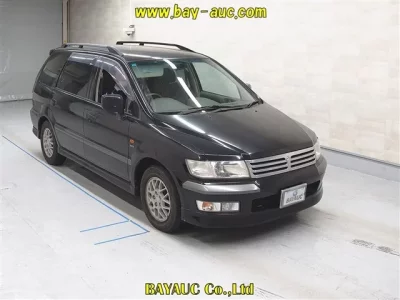 Mitsubishi CHARIOT GRANDIS