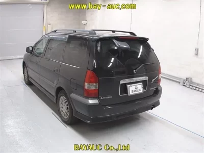 Mitsubishi CHARIOT GRANDIS