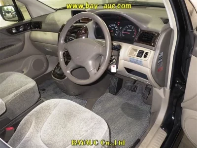 Mitsubishi CHARIOT GRANDIS