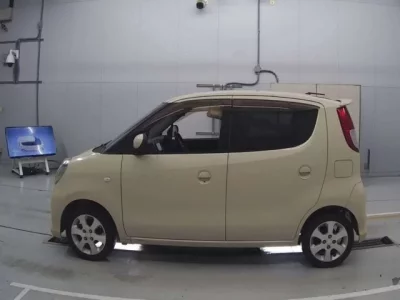 Suzuki MRWAGON