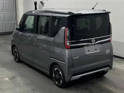 Nissan ROOX