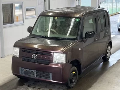 Toyota PIXIS SPACE