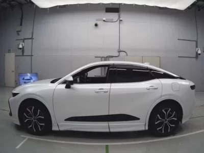 Toyota CROWN CROSSOVER