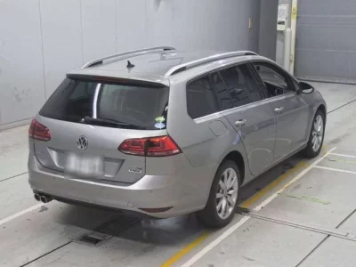 Volkswagen GOLF VARIANT