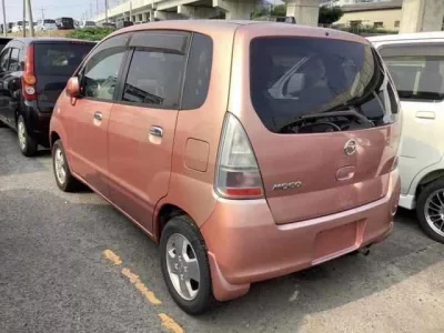 Nissan MOCO