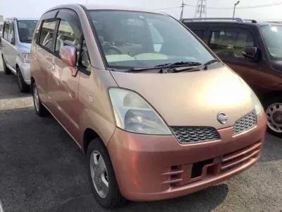 Nissan MOCO