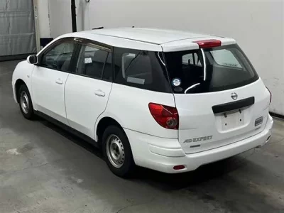 Nissan AD