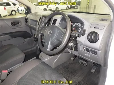 Nissan AD