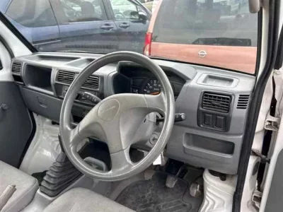 Nissan CLIPPER TRUCK