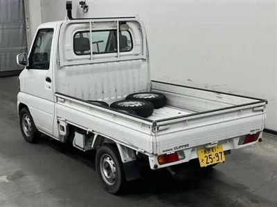 Nissan CLIPPER TRUCK