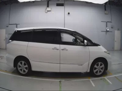 Toyota ESTIMA HYBRID