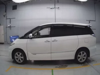 Toyota ESTIMA HYBRID