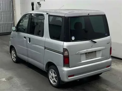 Daihatsu Atrai Wagon
