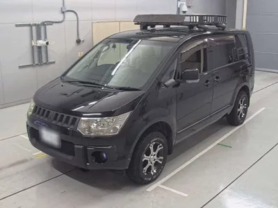 Mitsubishi DELICA D5