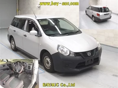 Nissan AD