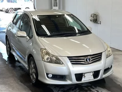 Toyota BLADE