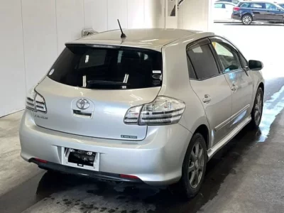 Toyota BLADE