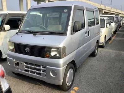 Nissan CLIPPER VAN