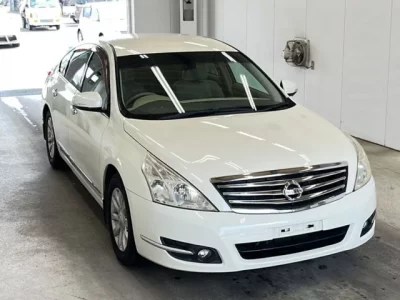 Nissan TEANA
