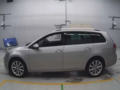 Volkswagen GOLF VARIANT