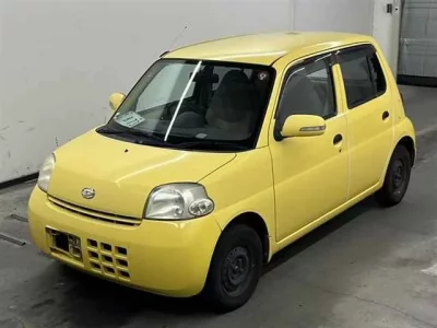 Daihatsu Esse
