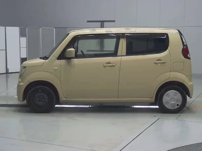 Suzuki MRWAGON