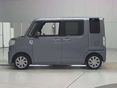 Toyota PIXIS MEGA