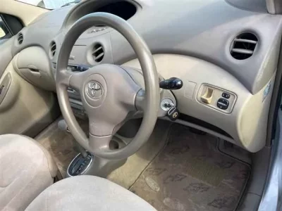 Toyota PLATZ