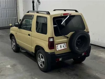 Mitsubishi PAJERO MINI