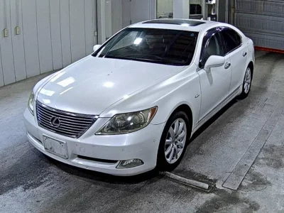 Lexus LS