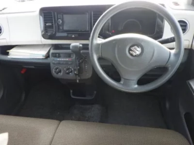 Suzuki MRWAGON