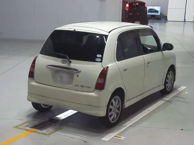 Daihatsu MIRA
