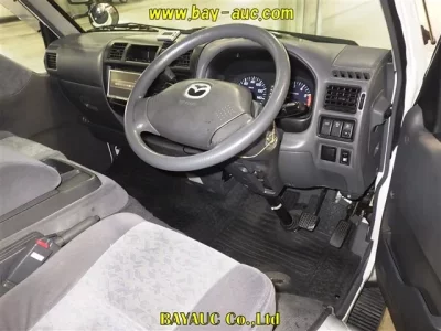 Mazda BONGO VAN