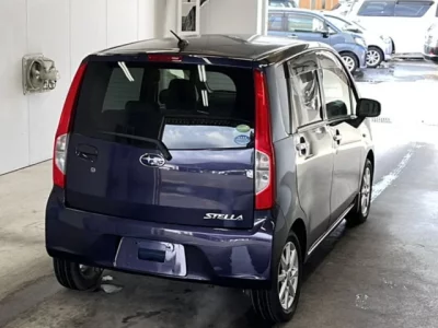 Subaru STELLA