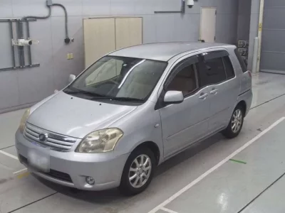 Toyota RAUM