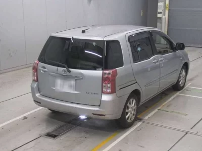 Toyota RAUM