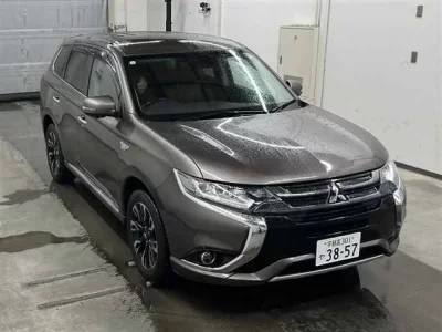 Mitsubishi OUTLANDER PHEV