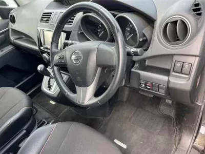 Nissan LAFESTA