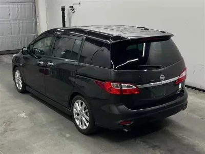 Nissan LAFESTA