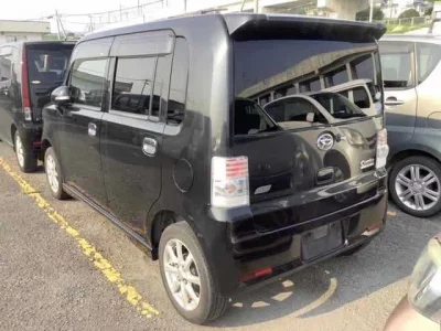 Daihatsu MOVE CONTE
