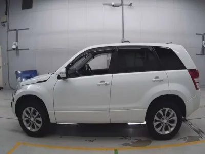 Suzuki GRAND ESCUDO