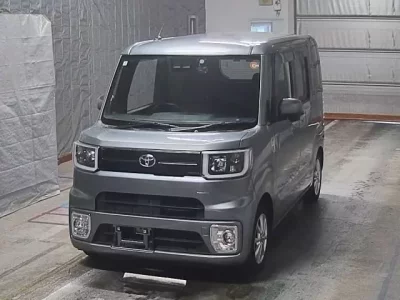 Toyota PIXIS MEGA