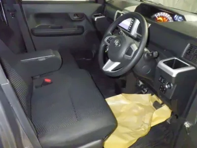 Toyota PIXIS MEGA