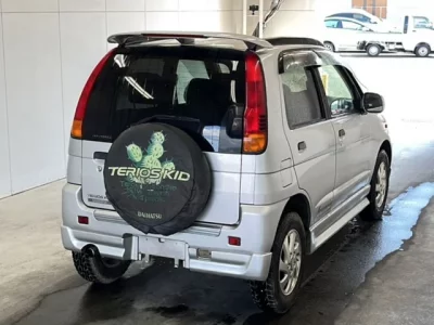 Daihatsu TERIOS KID