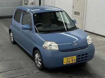 Daihatsu Esse